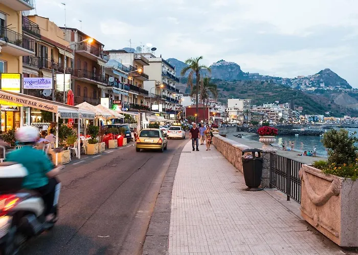 Le Tre * Giardini Naxos