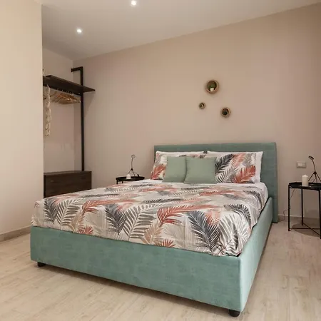 Le Tre * 贾迪尼-纳克索斯