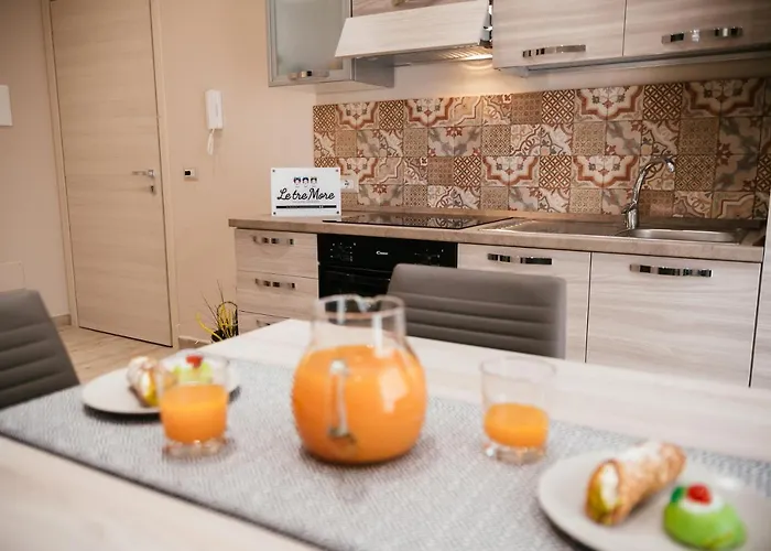 Le Tre ジャルディーニ・ナクソス