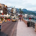 Le Tre * Giardini Naxos