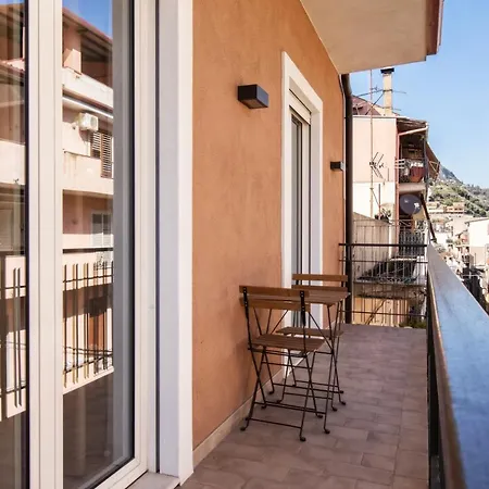 Nyaraló Le Tre Giardini Naxos